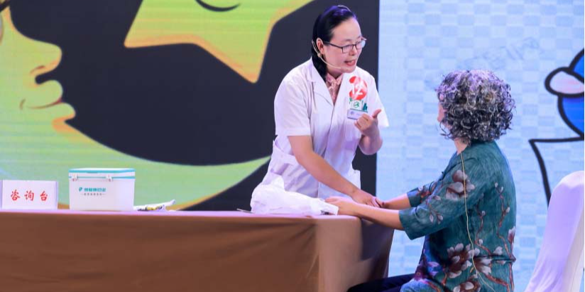 社会药房的未来发展：提升药师核心能力与创新