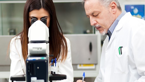 患有甲状腺亢进的注意事项及治疗方式