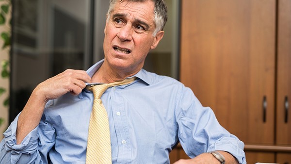 高眼压症的症状、治疗方法及注意事项