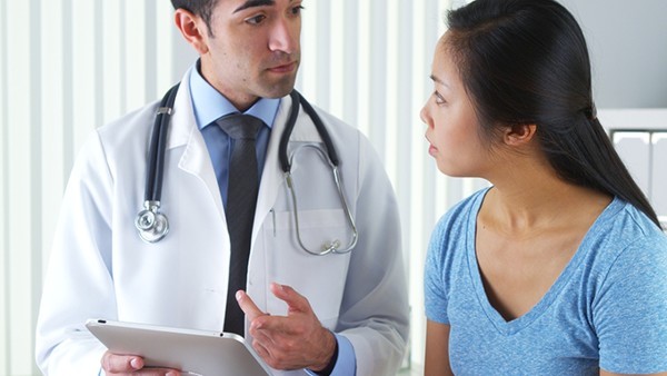 假性延髓麻痹和延髓麻痹的区别