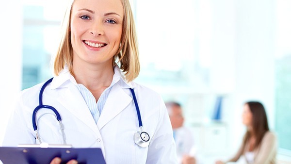 新冠感染是否传染给他人