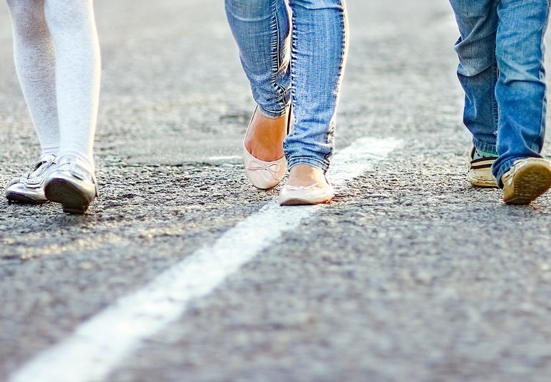 每日步数新发现：7000步即可带来显著健康益处