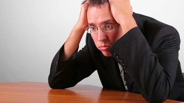 颈椎病是否与长时间坐姿有关